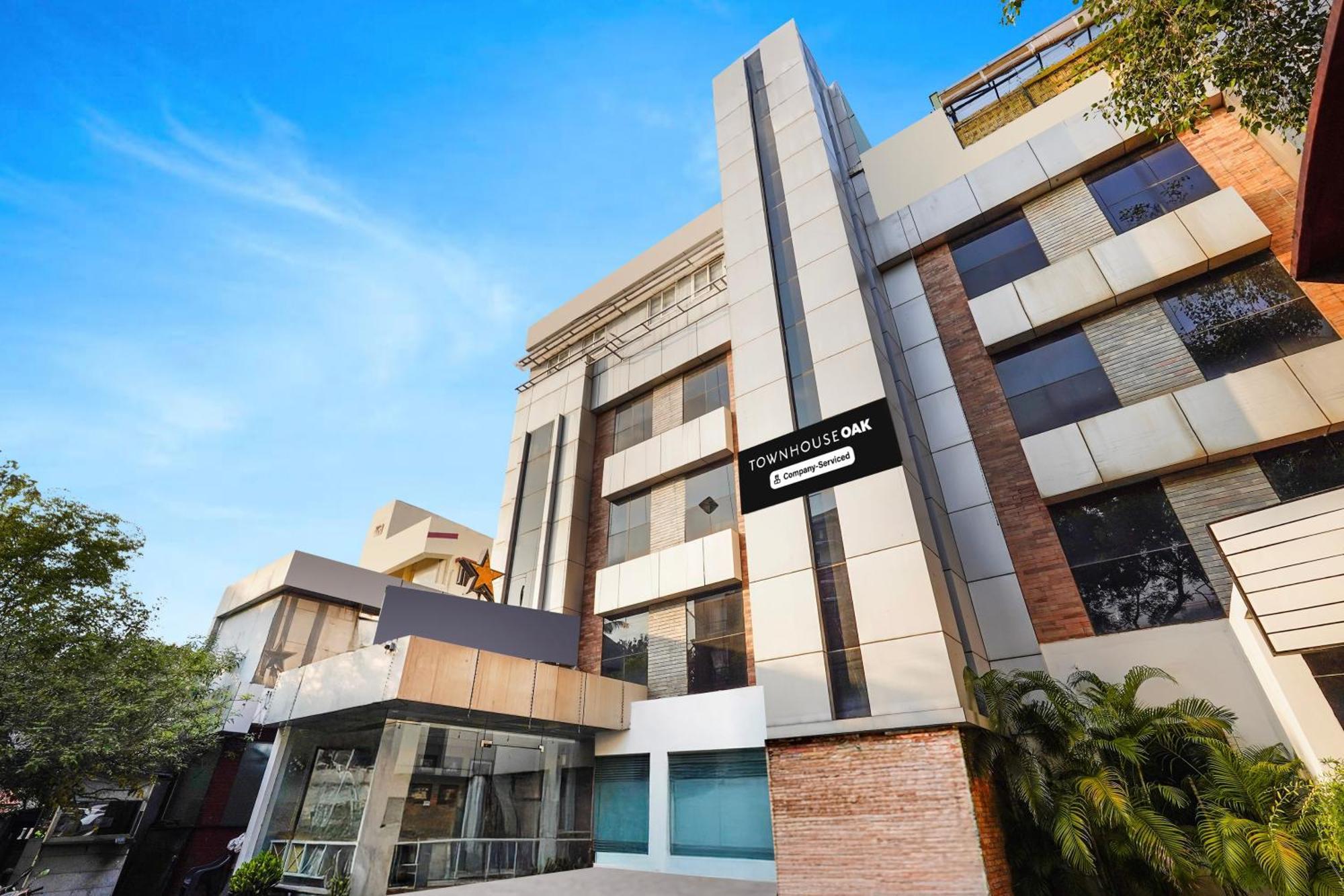 Super Townhouse Oak Kodambakkam Formerly Cine City Madrás Exterior foto