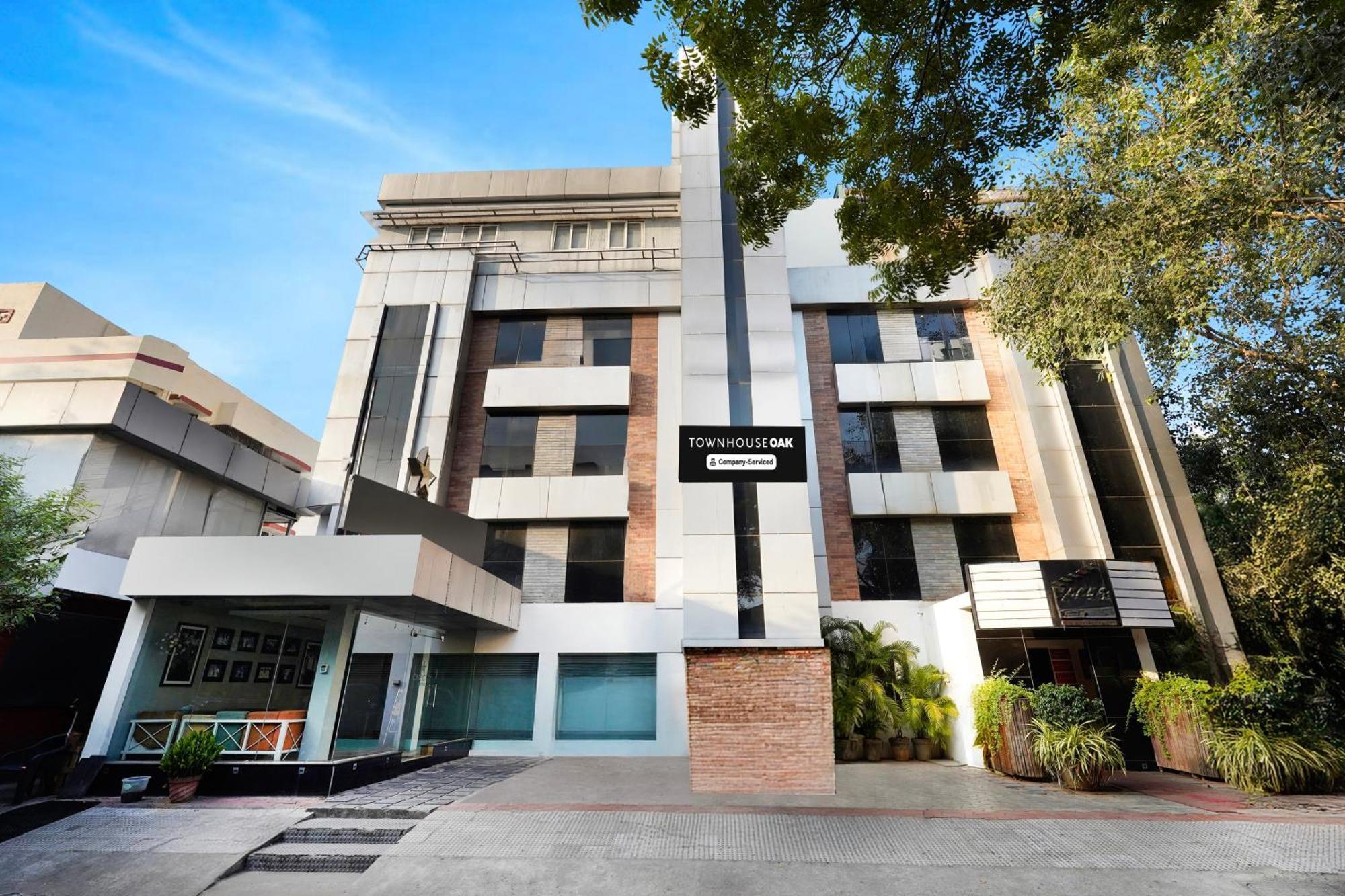 Super Townhouse Oak Kodambakkam Formerly Cine City Madrás Exterior foto