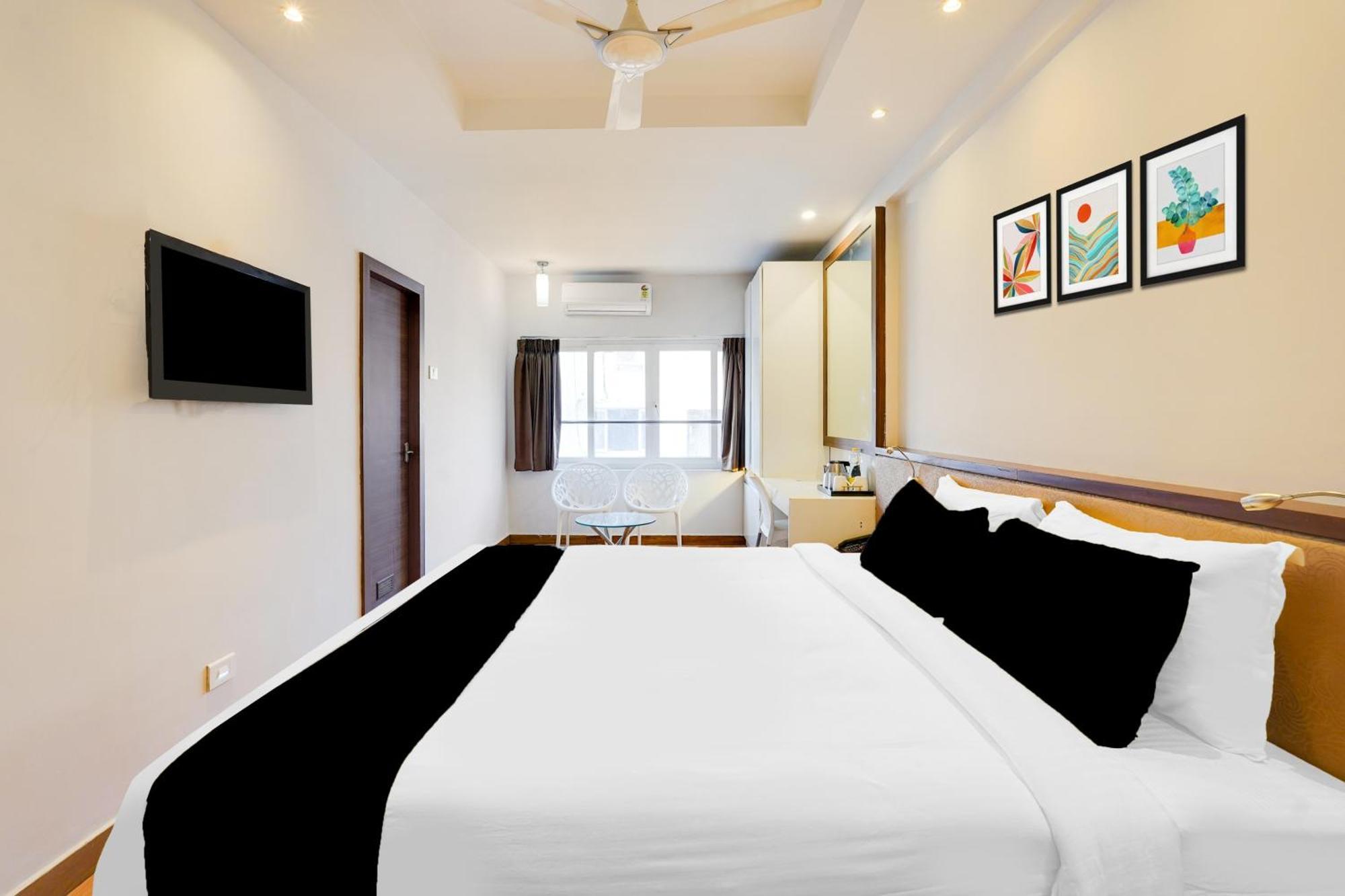 Super Townhouse Oak Kodambakkam Formerly Cine City Madrás Exterior foto